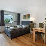 Hella Wahnsinn Apartment *